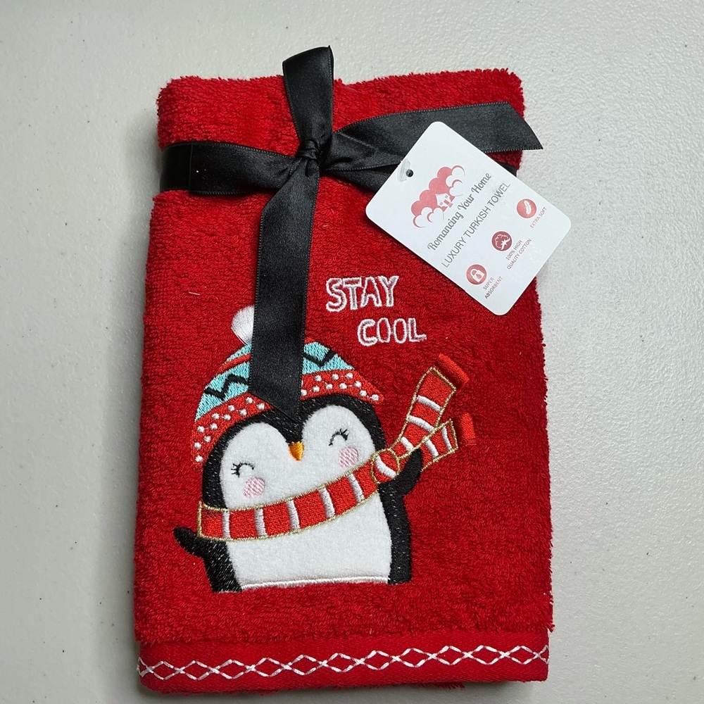 Kitchen Hand Towels Christmas PENGUINS Dish Towels Bar Towels 18” X 25” New
